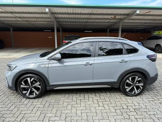 VOLKSWAGEN NIVUS 1.0 200 TSI TOTAL FLEX HIGHLINE AUTOMÁTICO
